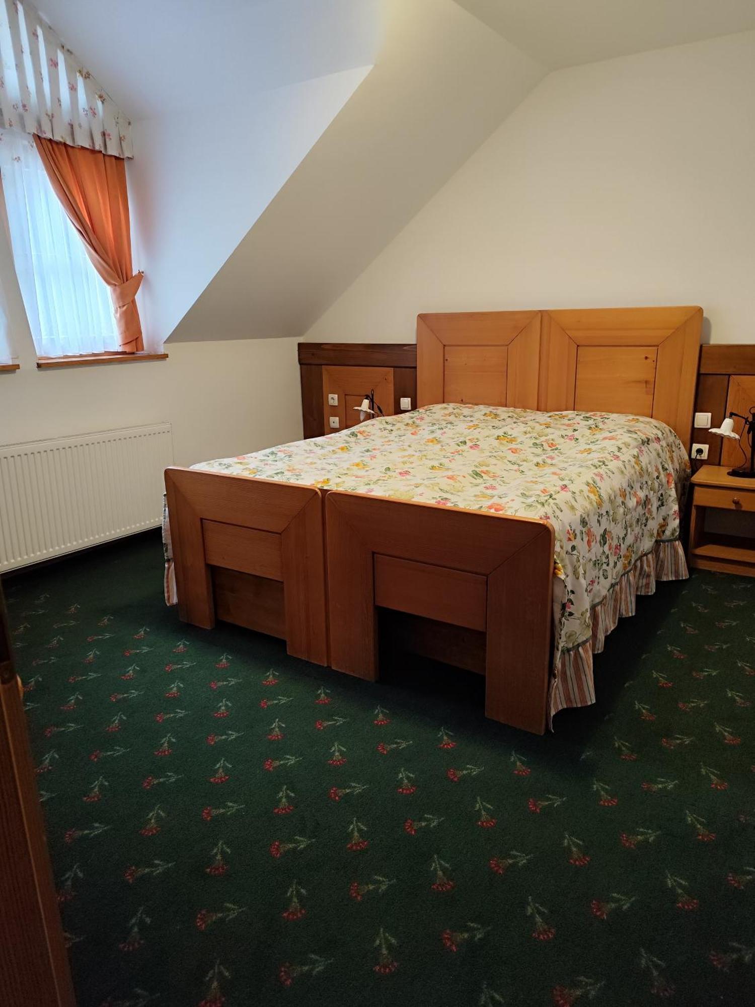 Hotel In Restavracija Pod Roglo Zreče Zewnętrze zdjęcie